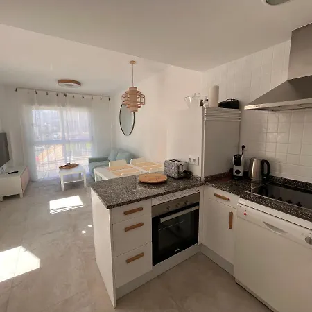 Atico Helena Con Solarium Y Jacuzzi Privado En Laguna ベラ